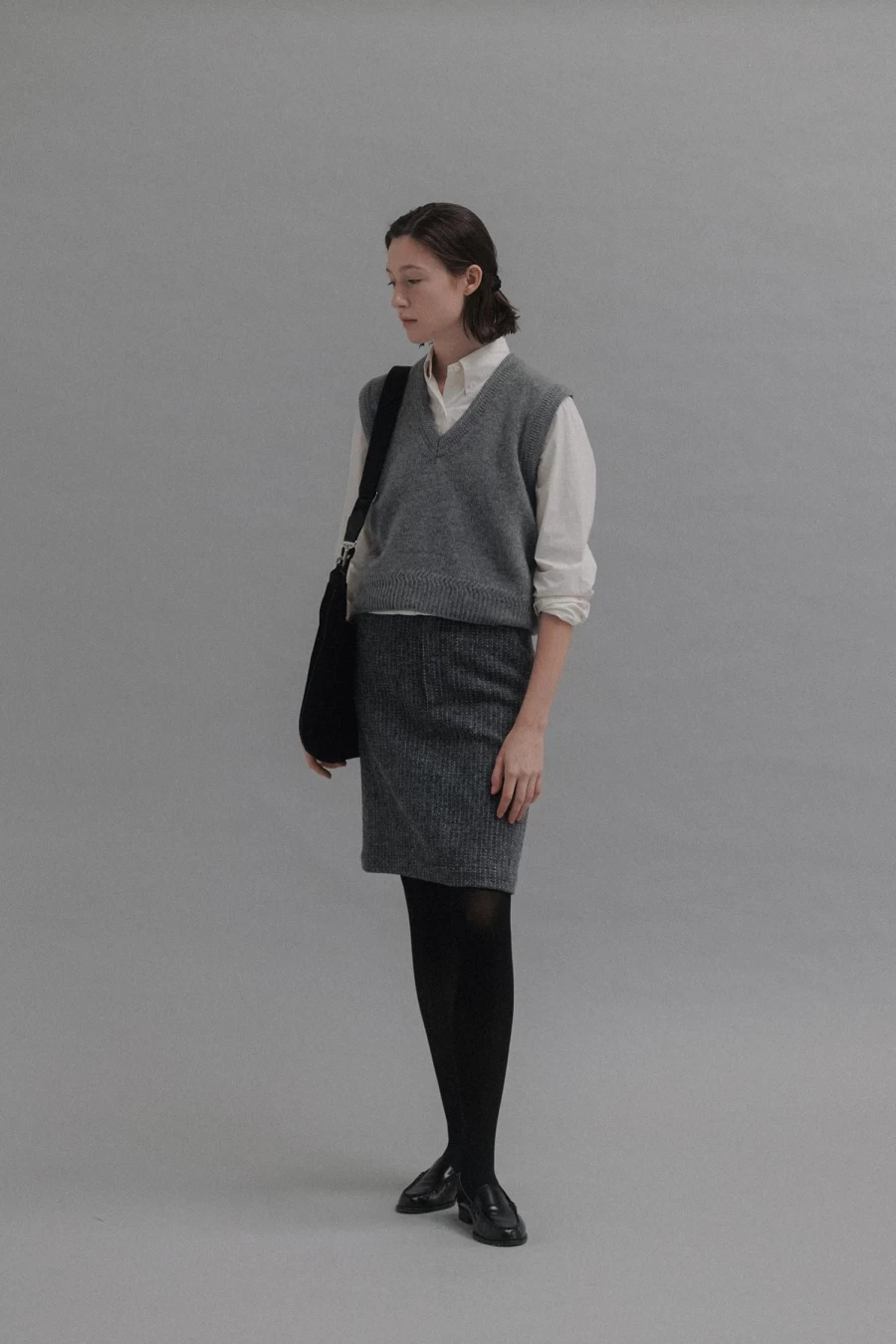 "Nothing Written Auree 4th Gen Vest in Gray"
