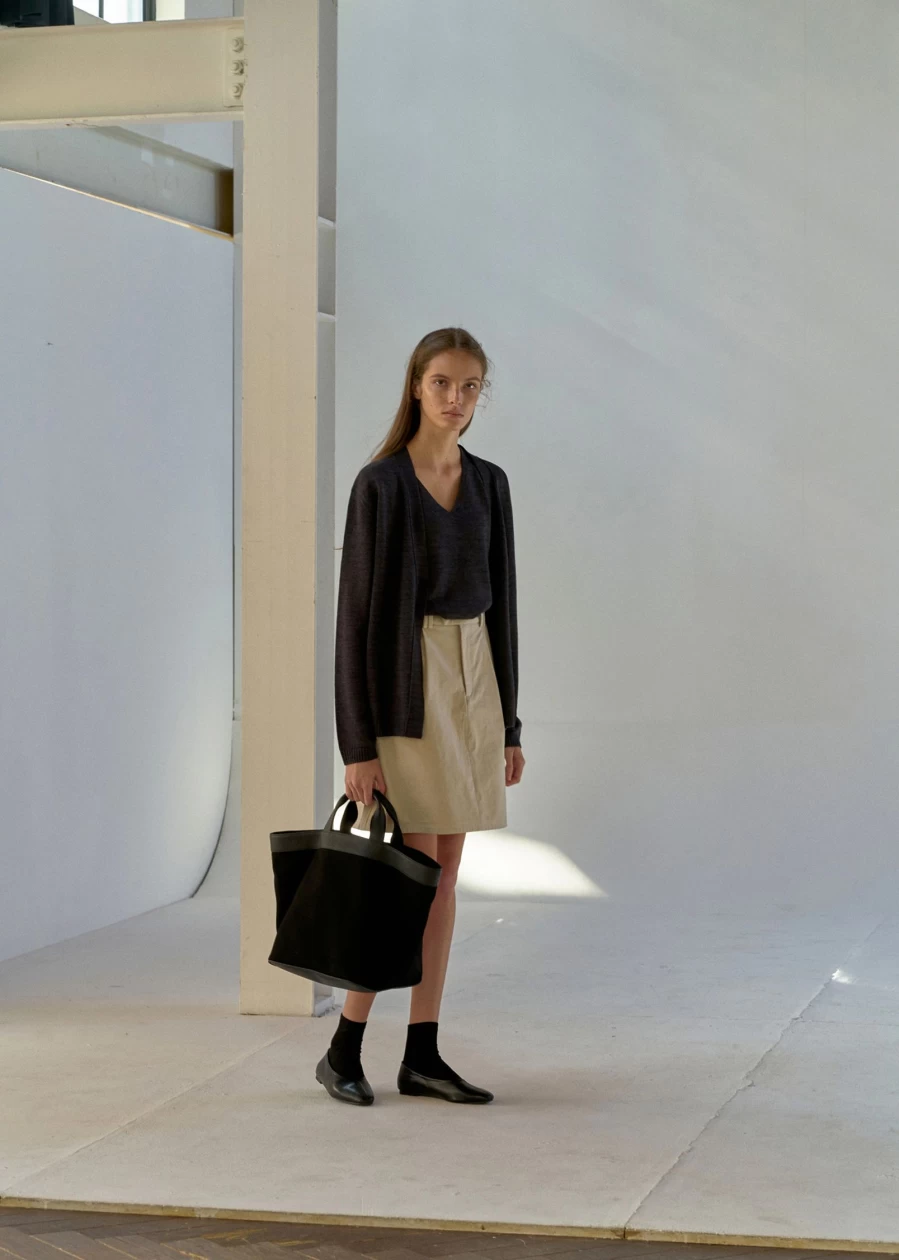 "Minimalist One Button Dark Gray Cardigan - Nothing Written"