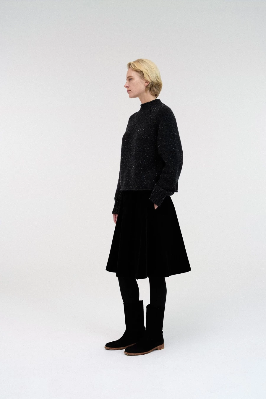 "Black Perdita Knit Sweater - Stylish Casual Pullover for Women & Men"