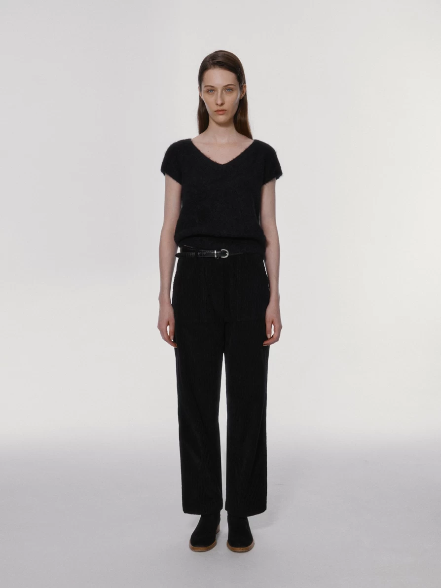 "Nothing Written Sienna V-Neck Short Sleeve Knit Top - 4th Collection (Black)"